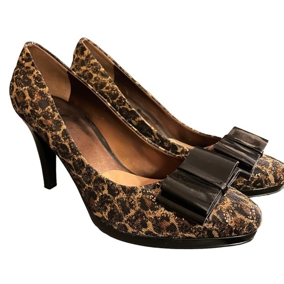Anne Klein Faylinn Animal Print Gold Black Patent Bow Platform Heels Size 8.5 - Picture 6 of 9